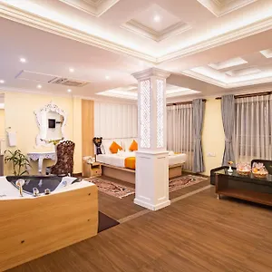 Hotel Yellow Pagoda ****
